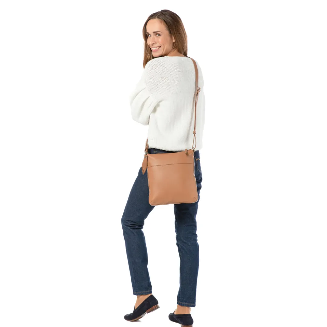 Crossbody Bag (M) - cognac